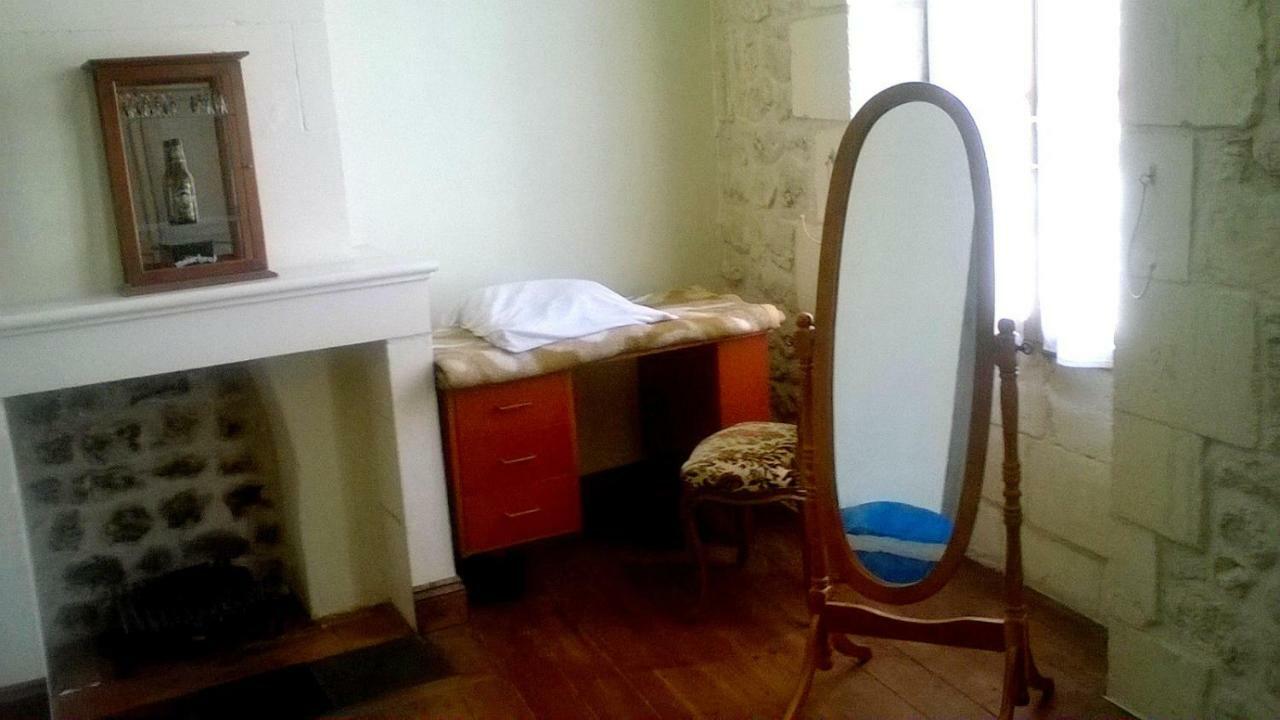 La Maison De L'Aubepin Saint-Savinien 외부 사진